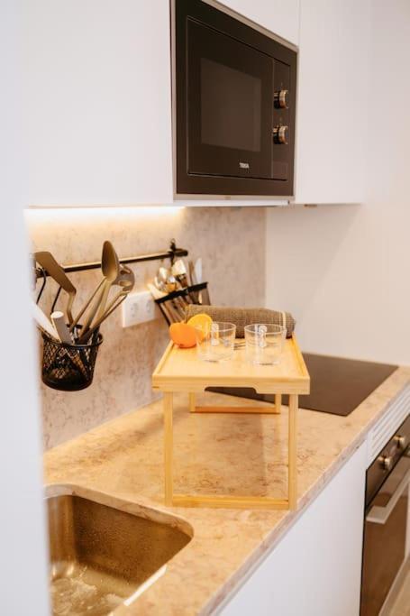 Lisbon Orange House - Beautiful Two-Bedroom Apartment 1D Exterior foto
